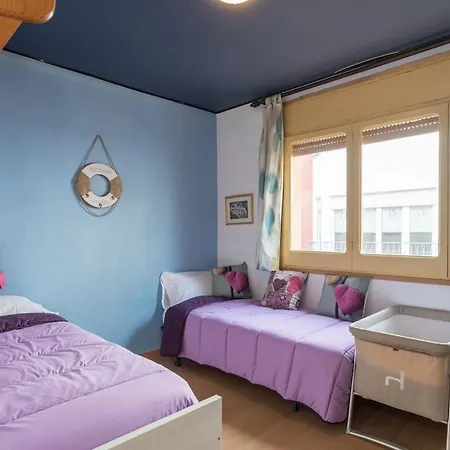 Apartment 1º & And Parking In Calella, Barcelona *